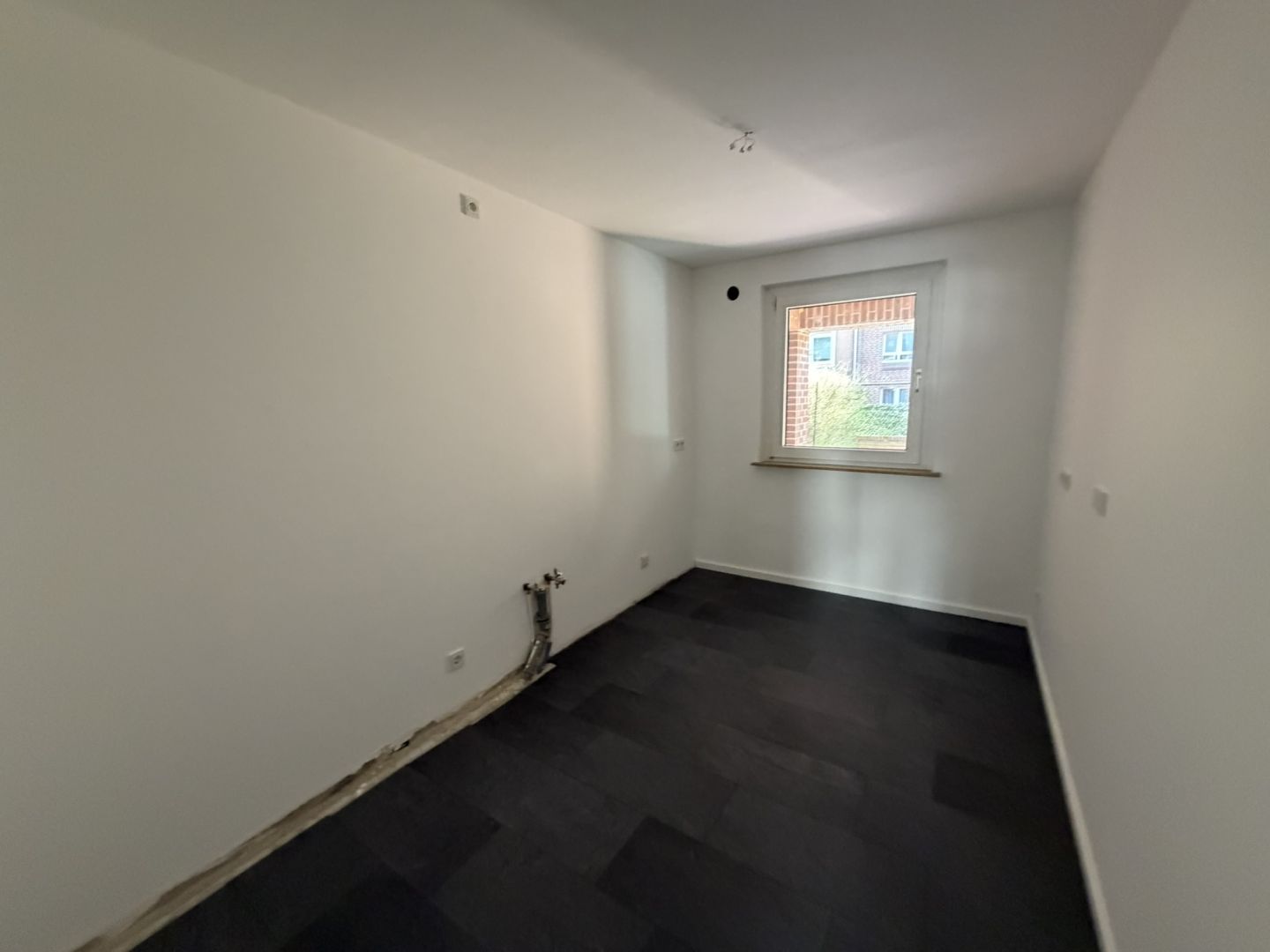 Ansicht 6 von: Neuss-City: Einziehen und Wohlfühlen - attraktive, großzügige 3-Zimmerwhg. Garten und TG-Stellplatz